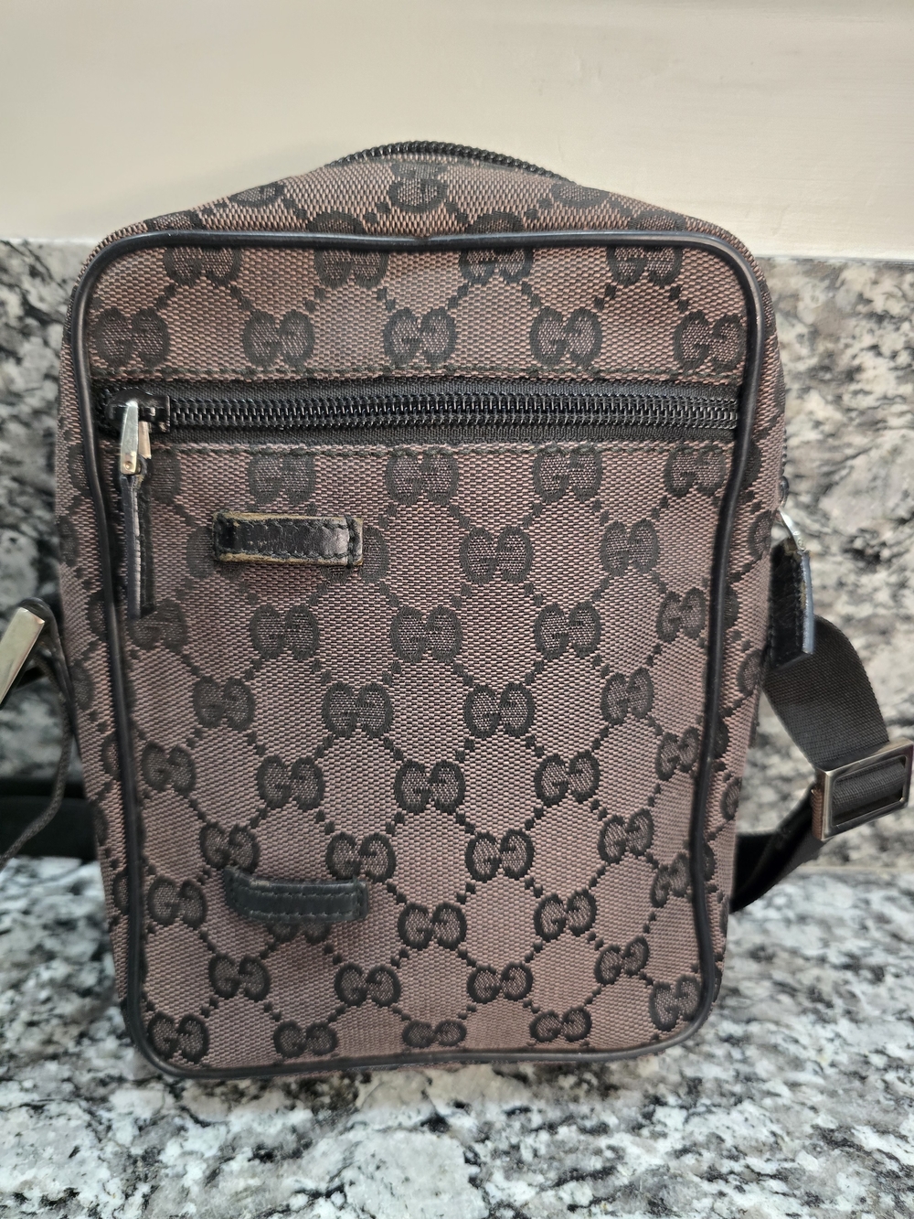 EUC Gucci Brown GG Canvas Small Crossbody Bag - Picture 2 of 13
